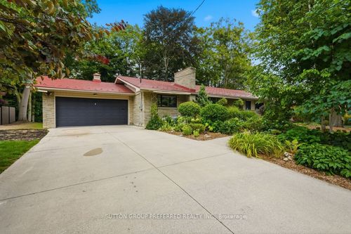 7 Metamora Cres, London, ON, N6G1R2 | Card Image
