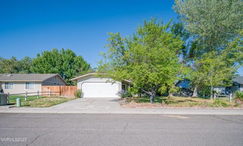 1398 Leonard Rd, Gardnerville, NV, 89460-8334 | Card Image
