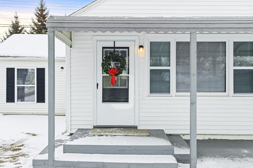 413 17th Street Street, Port Huron, MI, 48060 | Card Image