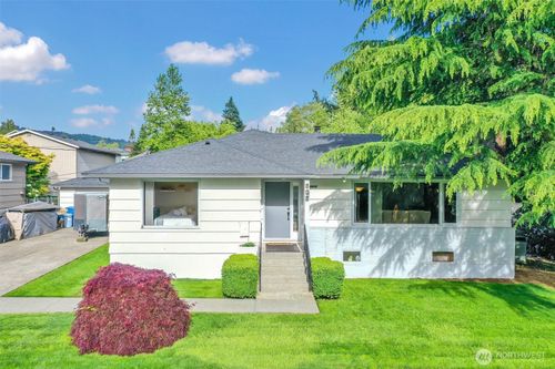 602 N 16th Avenue, Kelso, WA, 98626 | Card Image
