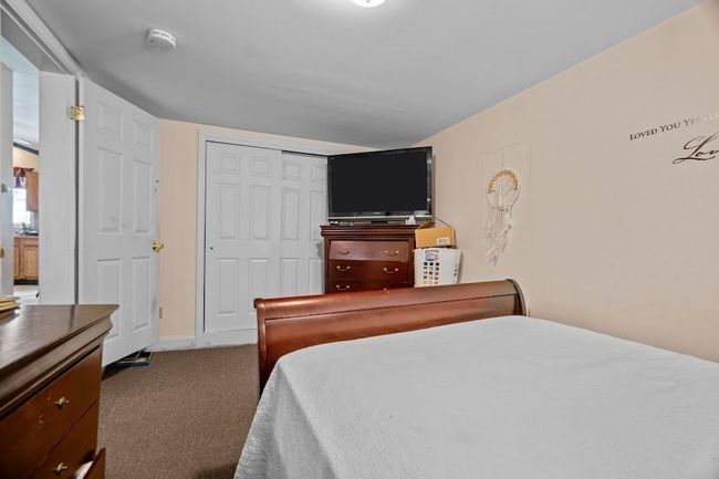 207 Buffinton St, House other with 4 bedrooms, 1 bathrooms and null parking in Fall River MA | Image 13