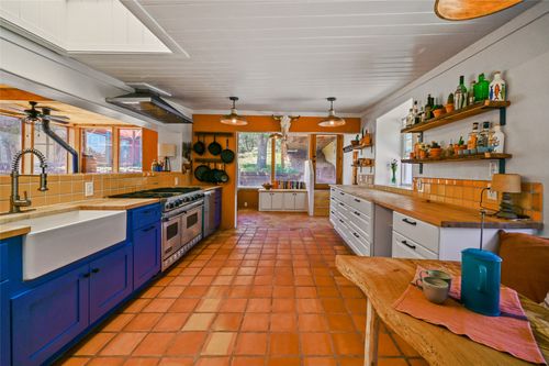 385 County Road 73, Ojo Sarco, NM, 87521-6507 | Card Image