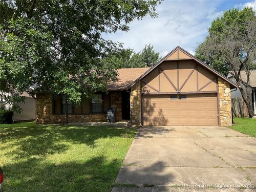 6722 S 110th East Ave, Tulsa, OK, 74133-2609 | Card Image