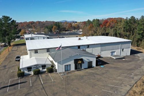 610 E Stuart Dr, Galax, VA, 24333-2317 | Card Image