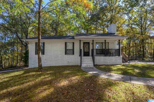 118 Saint Judes Ln, Talladega, AL, 35160-8879 | Card Image