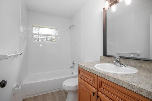 Hall Bath | Image 12