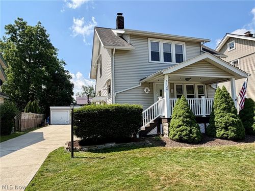 5120 Oakmont Dr, Lyndhurst, OH, 44124-2721 | Card Image