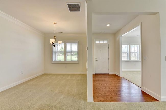 3411 Lindenridge Dr, Condo with 3 bedrooms, 3 bathrooms and null parking in Buford GA | Image 5