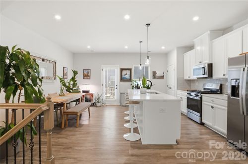 1311 Ashbury St, Charlotte, NC, 28216-0323 | Card Image