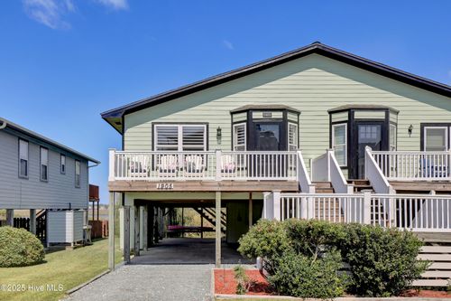 1905 New River Inlet Rd, N Topsail Beach, NC, 28460-9267 | Card Image