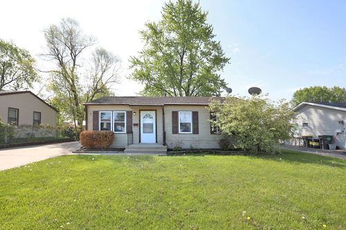 111 Elm Ln, Streamwood, IL, 60107-1429 | Card Image