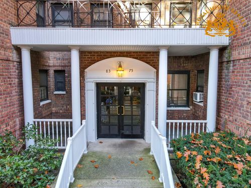 4j-83-75 118th St, Kew Gardens, NY, 11415-2446 | Card Image