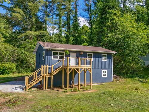 230 Pisgah Rd, Andrews, NC, 28901-7485 | Card Image