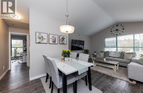 16-3200 Westwood St, Port Coquitlam, BC, V3C6C7 | Card Image