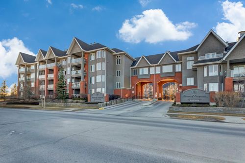 413-15 Everstone Dr Sw, Calgary, AB, T2Y5B5 | Card Image