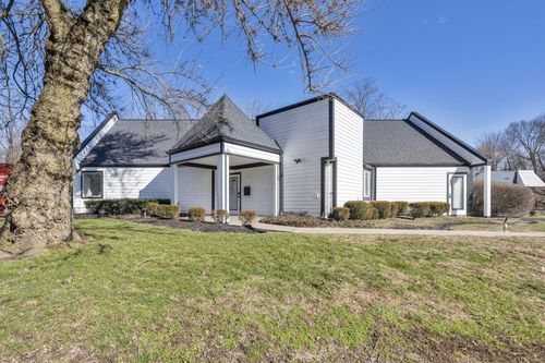 a-1824 E Broad St, Columbus, OH, 43203-2003 | Card Image