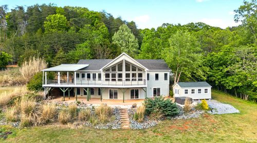 209 Leesville Lake Ct, Pittsville, VA, 24139-3418 | Card Image