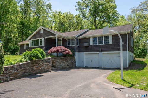 34 School St, East Granby, CT, 06026-9769 | Card Image