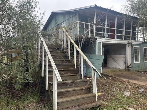 100 Happiness Holw, Coldspring, TX, 77331-4798 | Card Image