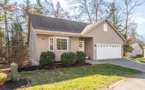 3 Chestnut Circle, Newton, NH, 03858 | Card Image