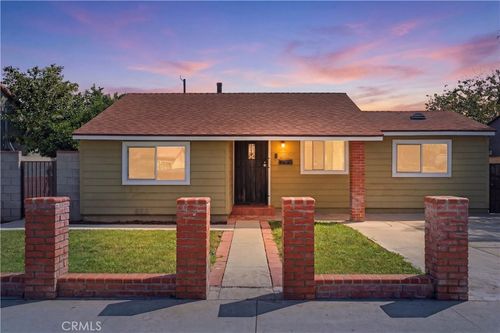 16436 Virginia Ave, Paramount, CA, 90723-5522 | Card Image