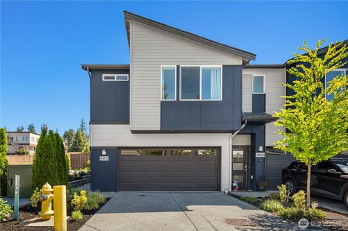 b1-4902 Courtyard Ln, Mukilteo, WA, 98275-6083 | Card Image