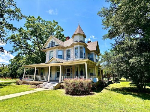 4689 Lakeview Acres Rd, Valdese, NC, 28690-9607 | Card Image