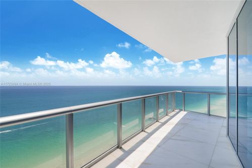 4101-17001 Collins Ave, Sunny Isles Beach, FL, 33160-4321 | Card Image