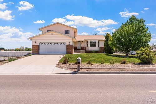 990 23rd Ln, Pueblo, CO, 81006-1913 | Card Image