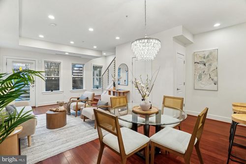 a-2112 3rd St Ne, WASHINGTON, DC, 20002-1404 | Card Image