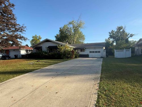 2824 Ashcroft Dr, Fort Wayne, IN, 46806-3402 | Card Image