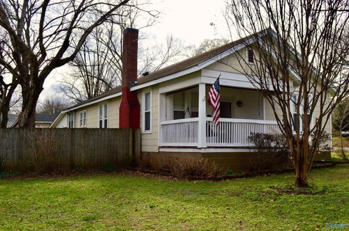505 1st St, Athens, AL, 35611-3301 | Card Image