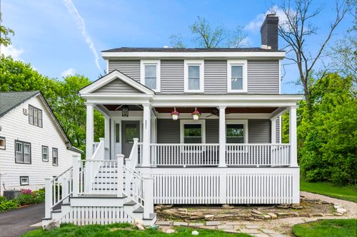 331 E Russell St, BARRINGTON, IL, 60010-4452 | Card Image