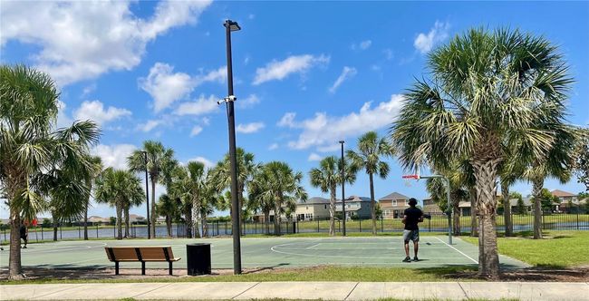 9520 Lemon Drop Loop, House other with 6 bedrooms, 3 bathrooms and null parking in SUN CITY CENTER FL | Image 27