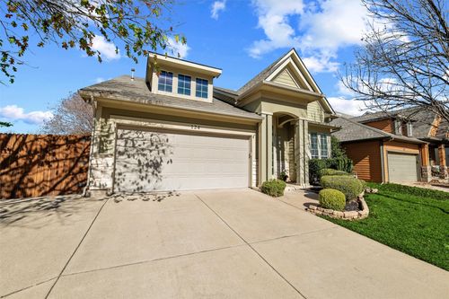 124 Myrtle Crk, Grapevine, TX, 76051-8236 | Card Image