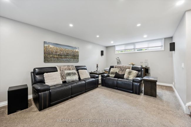 125 Macgregor Cres, House other with 3 bedrooms, 2 bathrooms and 5 parking in Waterloo ON | Image 30
