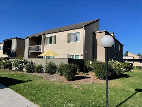 v10-24431 Trevino Dr, Valencia, CA, 91355-2836 | Card Image