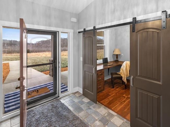 foyer/office | Image 13