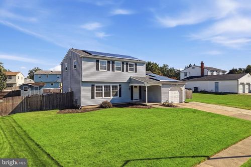 3 Hampton Dr, Clementon, NJ, 08021-2716 | Card Image