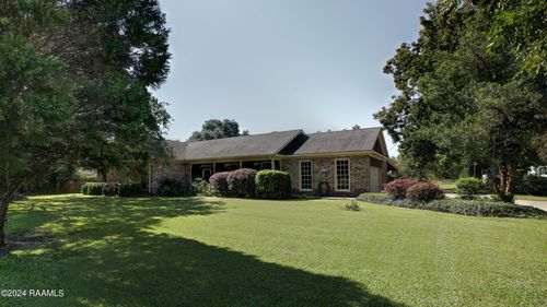 2000 Sugar Mill Road, New Iberia, LA, 70563 | Card Image