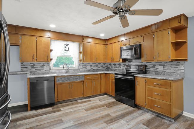 2220 E 7 Th St, House other with 2 bedrooms, 2 bathrooms and null parking in Anderson IN | Image 15