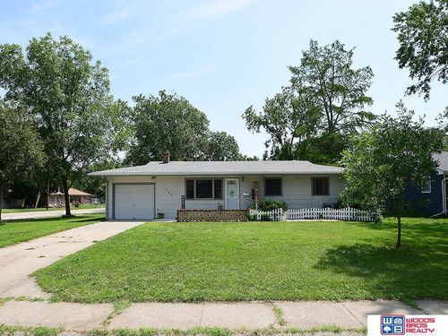 1520 N 15th St, Beatrice, NE, 68310-1630 | Card Image