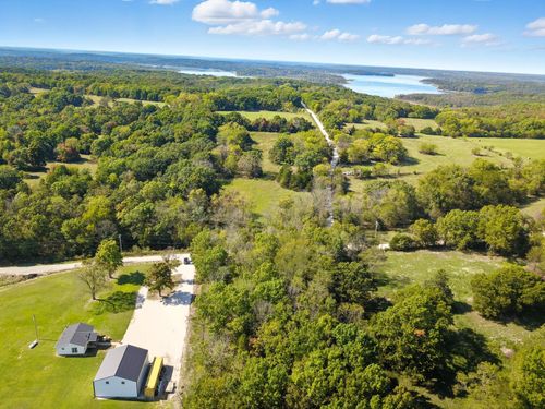 638 N Dade 181, Greenfield, MO, 65661-8124 | Card Image