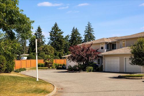 15-3250 Ross Rd, Nanaimo, BC, V9T2S4 | Card Image