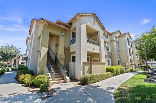 apt-418-1360 Shady Ln, Turlock, CA, 95382-7406 | Card Image