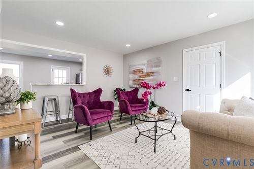 324 S 12th Ave, Hopewell, VA, 23860-3753 | Card Image