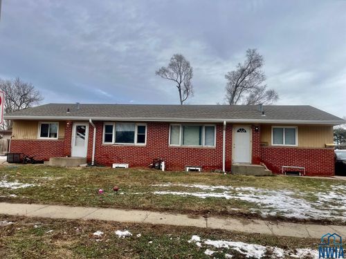 302 S Plum St, Vermillion, SD, 57069-3308 | Card Image