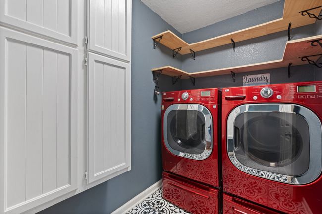 124 Bent Tree Trl, House other with 3 bedrooms, 2 bathrooms and null parking in Burleson TX | Image 19