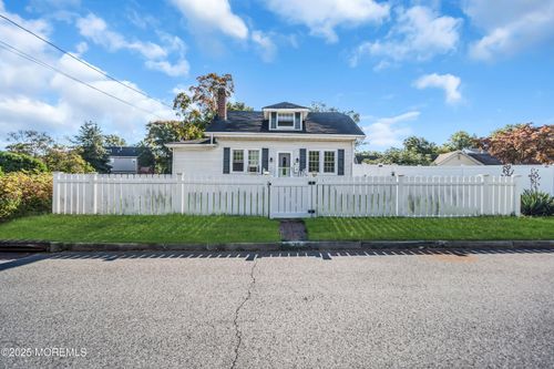 35 Montana Ave, Port Monmouth, NJ, 07758-1125 | Card Image