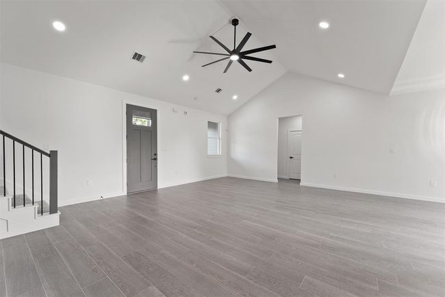 252 Davis Bend Rd, House other with 5 bedrooms, 3 bathrooms and 2 parking in Alvin TX | Image 6